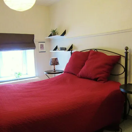 Cozy Near With Private Terrace Feriehus *